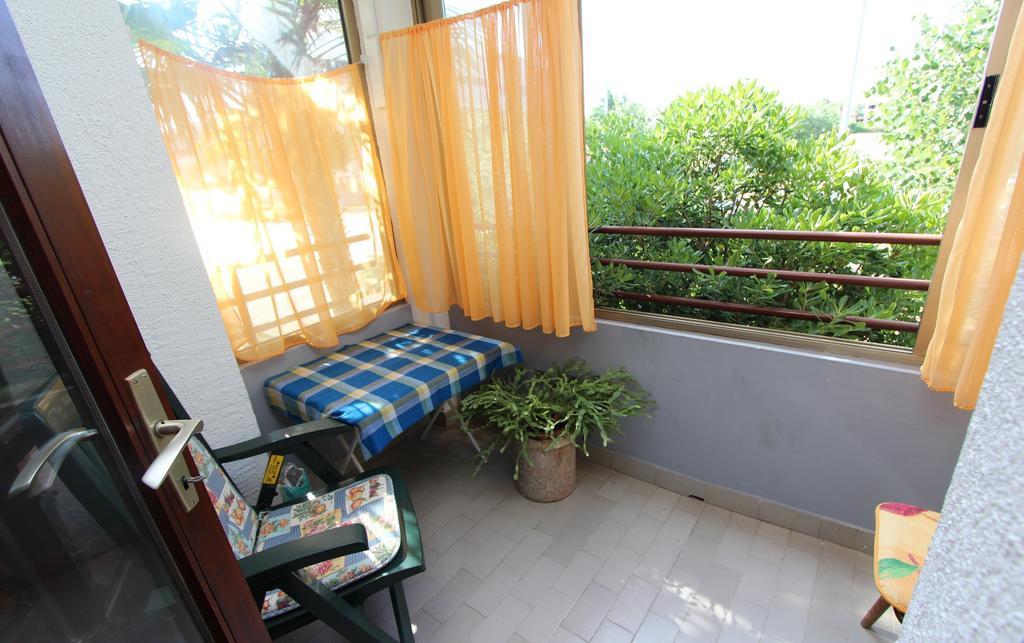 Apartment Vesna روفينج المظهر الخارجي الصورة