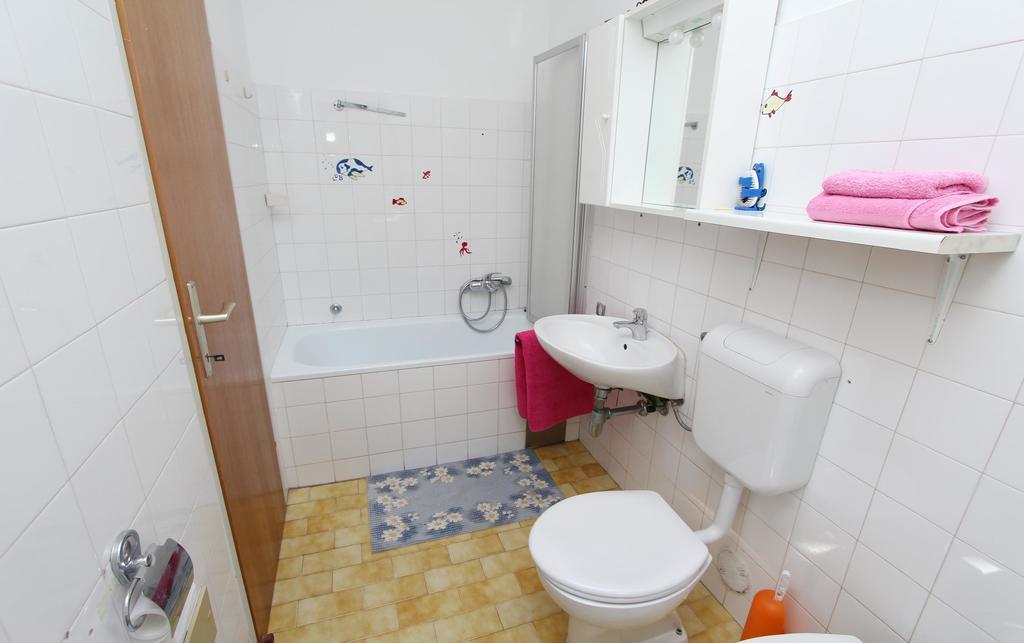 Apartment Vesna روفينج الغرفة الصورة